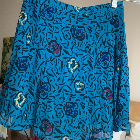 F21 - Blue flowy skirt - size xs - Picture 1 of 8
